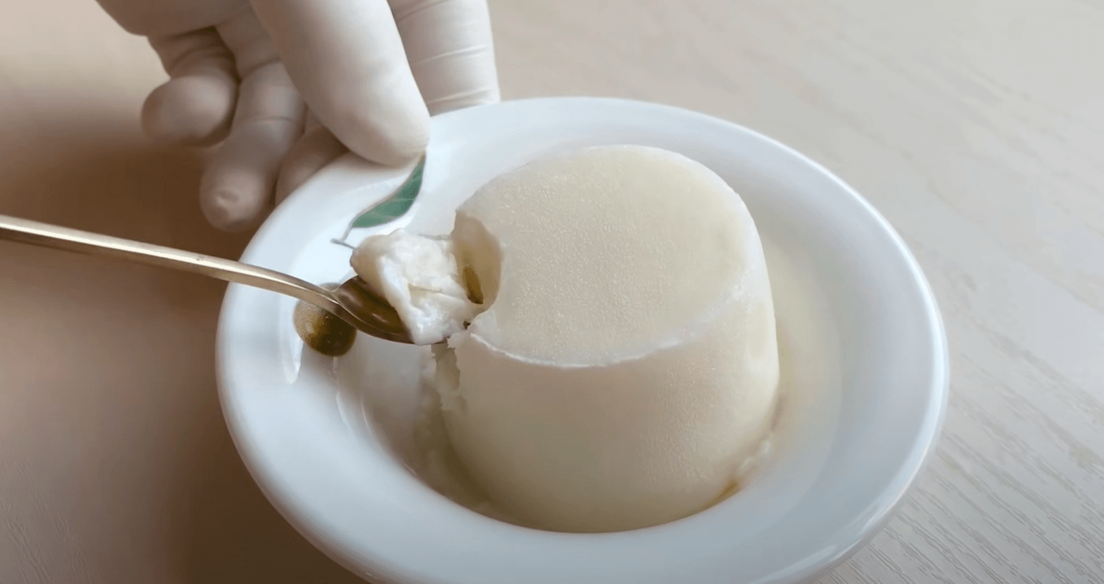 Простой способ приготовления ванильного мороженого дома